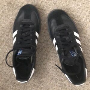 Almost like new Samba OG shoes.